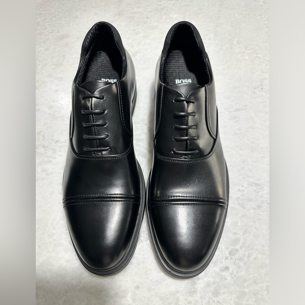 HugoBoss black dress shoe